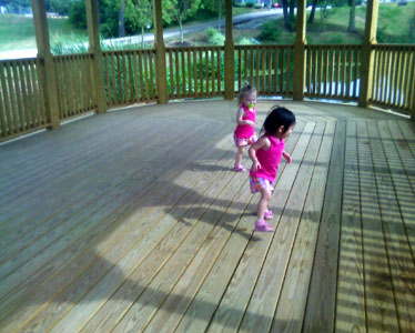 They spent 30 minutes running around on this floating gazebo while Daddy watched the planeterium show